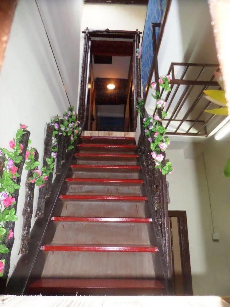 Yote Flashpackers Malacca Exterior photo